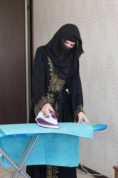 Household Duties Muslim Woman Middle East — стоковое фото