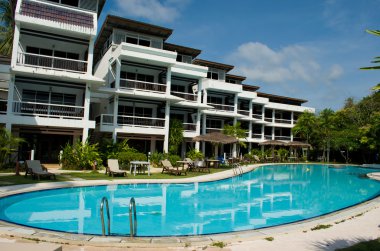 lüks tatil köyü havuzu