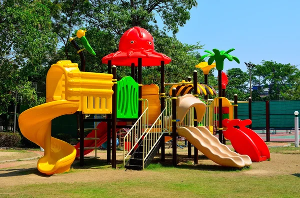 Modern çocuk oyun alanı