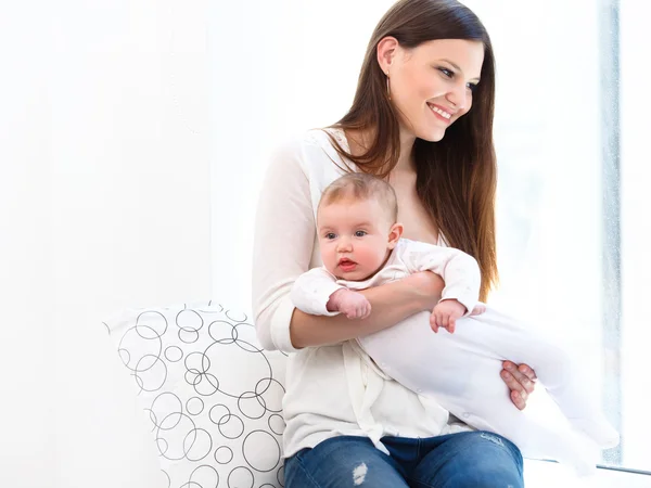 Mãe e bebê — Fotografia de Stock