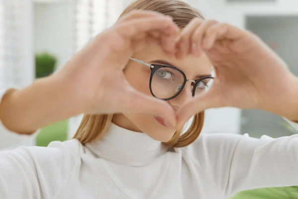 Perempuan Glasses Mode Happy Female Black Optical Frame Eyewear Portrait — Stok Foto
