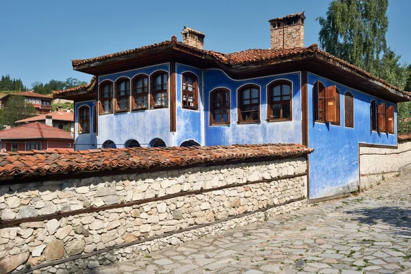 Старый дом в Копрившице, Болгария — стоковое фото