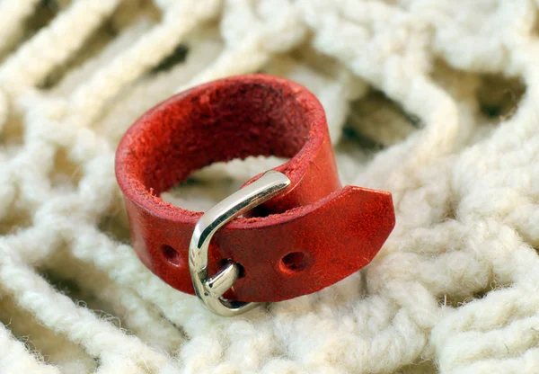 Original läder handgjord ring — Stockfoto