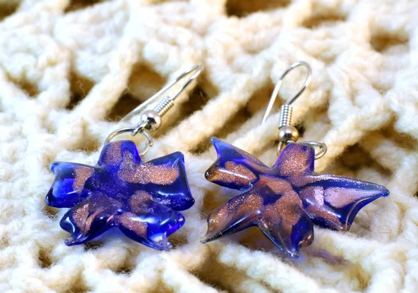 Boucles d'oreilles fleur en verre fait main — Photo