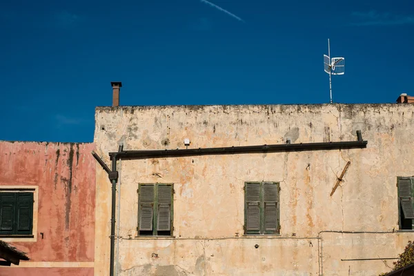 Ansichten von varigotti — Stockfoto