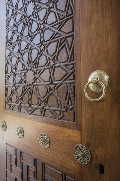 Detal drzwi suleymaniye mosque, Stambuł, Turcja — Zdjęcie stockowe