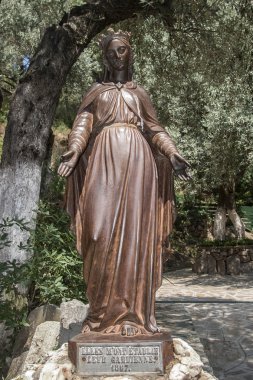 Bakire Meryem heykeli