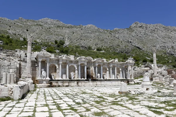 Antoninus fontän av sagalassos i isparta, Turkiet — Stockfoto