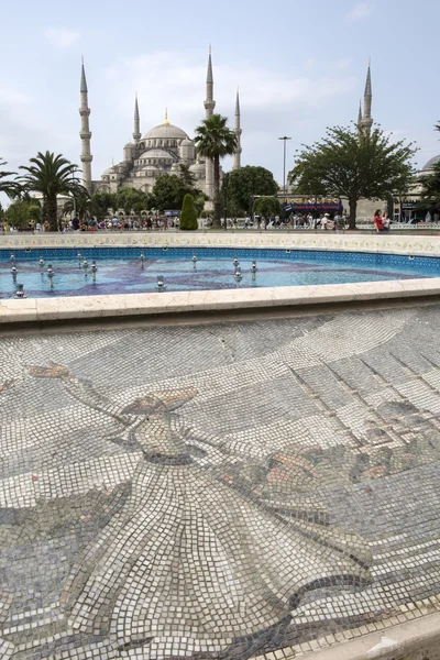 Visitar la plaza Sultan Ahmet, Estambul, Turquía —  Fotos de Stock