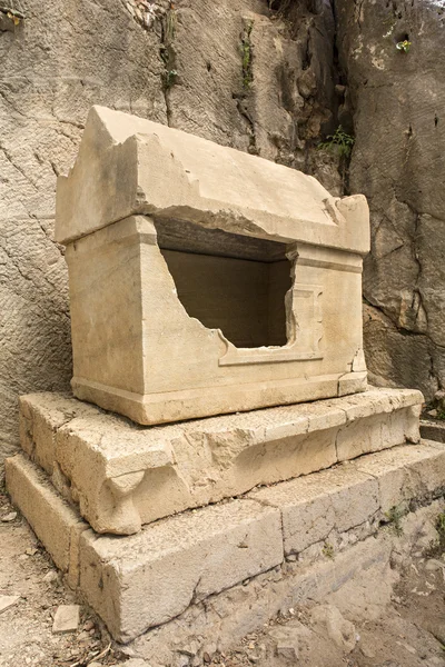 Гробница в Олимпосе, Кемере, Анталии — стоковое фото