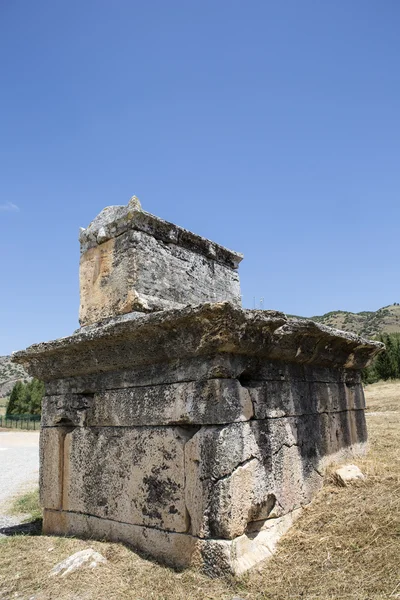 Tomba nella necropoli settentrionale di Hierapoli, Denizli, Turchia — Foto Stock