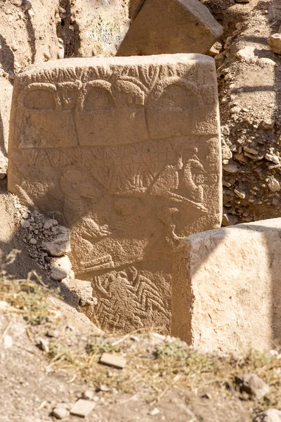 T-vormige pilaren bij gobekli tepe "dikke buik heuvel" in sanliurfa, t — Stockfoto