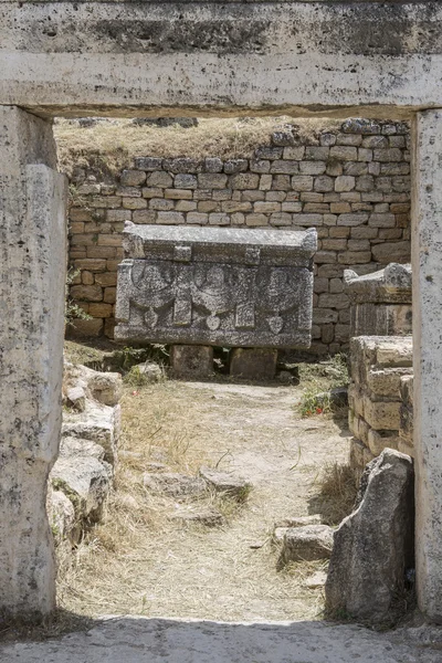 墓中的 hierapoli、 denizli、 土耳其北部大墓地 — 图库照片