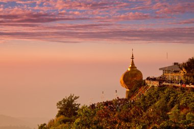 Kyaiktiyo Pagoda, Myanmar