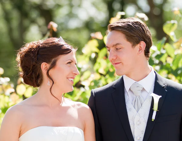 Olhar de casamento — Fotografia de Stock