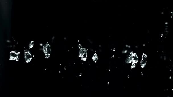 Movimento de bolhas de ar debaixo de água. Filmado em uma câmera de alta velocidade a 1000 fps. — Vídeo de Stock