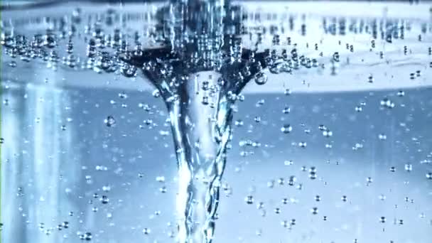 Whirlpool com bolhas de ar debaixo de água. Filmado em uma câmera de alta velocidade a 1000 fps. — Vídeo de Stock