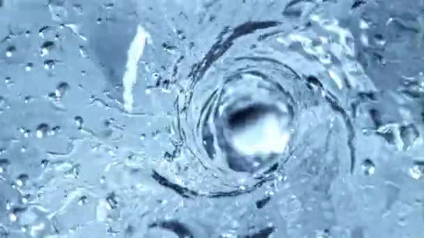 Un tourbillon d'eau avec des bulles d'air. Filmé est au ralenti 1000 ips. — Video