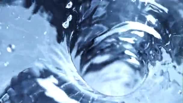 L'acqua ruota con bolle d'aria. Girato è al rallentatore 1000 fps. — Video Stock