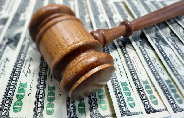 Court gavel and money — Stock Photo, Image