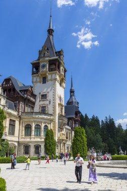 Bahçe Peles castle