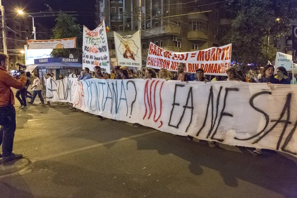 Manifestations contre l'extraction d'or au cyanure à Rosia Montana — Photo