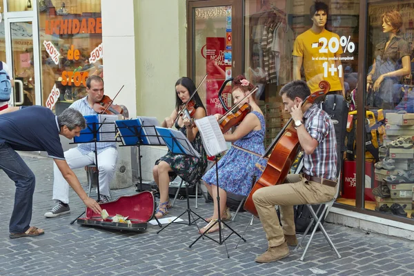 Smyčcový kvartet hraje dowtown — Stock fotografie