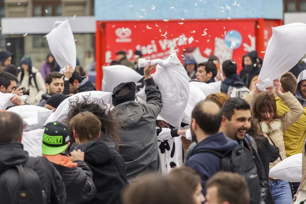 Día internacional de lucha de almohadas — Foto de Stock