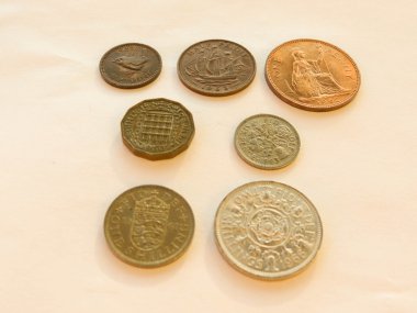 önceden ondalık gbp İngiliz Sterlini paralar (İngiltere para birimi), ondalık - gün (15 Şubat 1971) - metelik, yarı-penny, penny, üç peni, altı peni, şilin, iki şilin önce kullanma