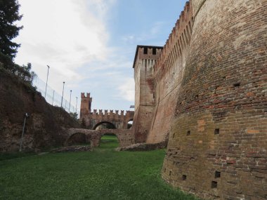 Rocca Sforzesca di Soncino (çeviri: Soncino 's Sforza Fortress) Soncino, İtalya