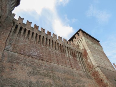 Rocca Sforzesca di Soncino (çeviri: Soncino 's Sforza Fortress) Soncino, İtalya