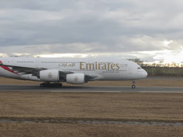 Vienna Schwechat Austria Circa Febbraio 2022 Emirates Airbus A380 Durante — Foto Stock