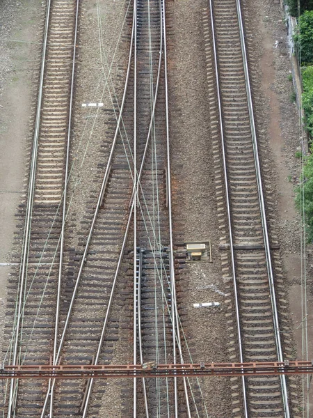 Tren rayları toplu taşımacılık için