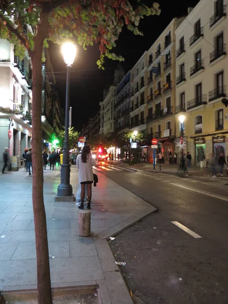 Madrid Spain Circa October 2017 Вулиця Центру Міста Вночі Люди — стокове фото