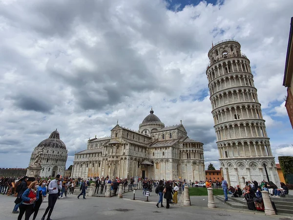 Pisa Italy Circa April 2022 Свята Марія Собору Успіння Баптистерією — стокове фото