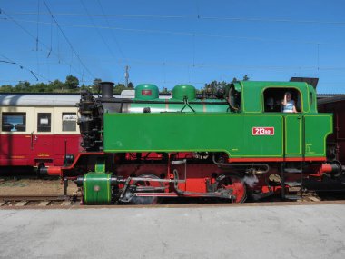 BRNO, CZECH Cumhuriyet - CIRCA HAZİRAN 2022: 1954 yılına dayanan antik buhar treni lokomotifi 213901 'in ayrıntıları