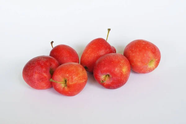 白い背景に赤いキャンディリンゴ — ストック写真