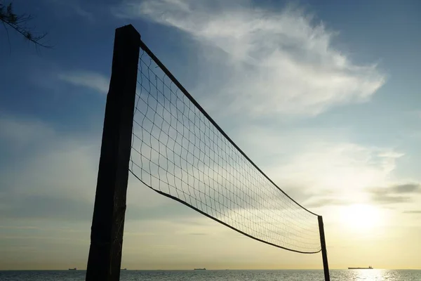 Закрыть Сетку Пляжного Волейбола Фоне Голубого Неба — стоковое фото