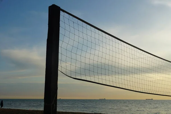 Закрыть Сетку Пляжного Волейбола Фоне Голубого Неба — стоковое фото