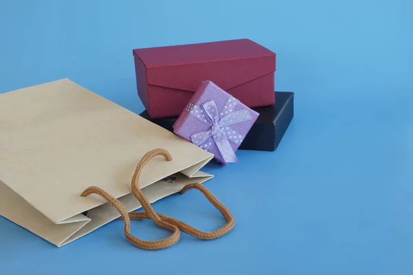 Paper Bag Gift Boxes Table — Stock Photo, Image