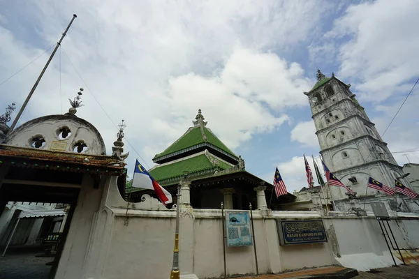 マレーシアのマラッカ 2022年8月28日マレーシアのメラカに位置するMasjid Kampung Klingのビュー — ストック写真