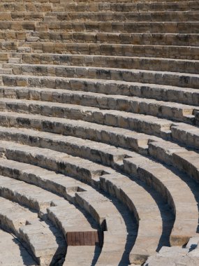 curium tiyatro oturma bastı