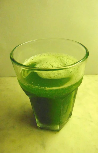 Verde Disintossicazione Succo Sedano Foto Primo Piano — Foto Stock