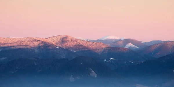 Panorama of Carpathian mountains ridge — Stock Photo, Image