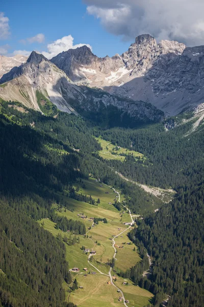 Alpine rocky mountains landscape — Stock Photo, Image