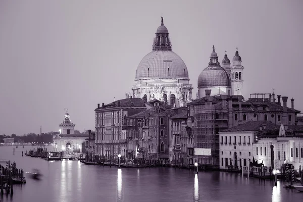 Immagine in stile retrò del Canal Grande dopo il tramonto — Foto Stock