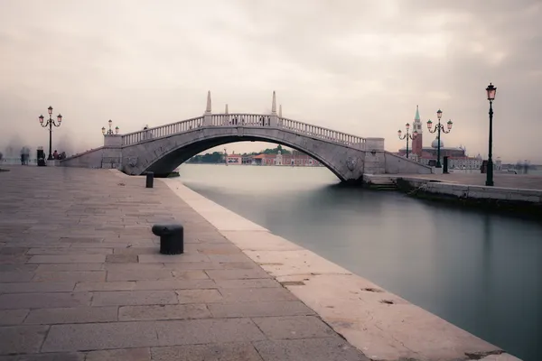 Lång exponering foto Venedig canal — Stockfoto