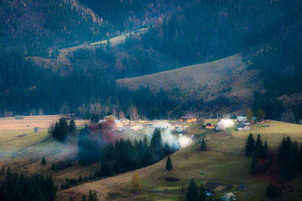Sonbahar dağ tepeleri — Stok fotoğraf