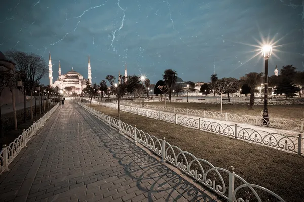 Vintage stijl foto van sultanahmet blauwe moskee — Stockfoto