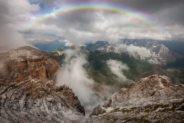 Montagne tempo tempestoso — Foto Stock